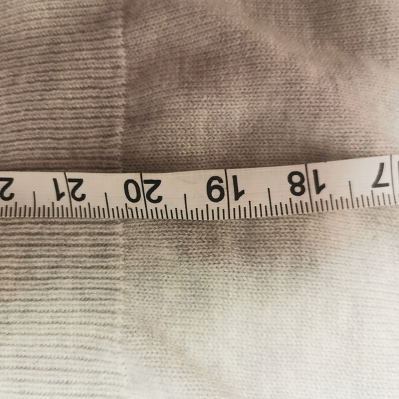 Nwot, Gap wool-blend sweater, just washed to sell - Picture 4 of 7